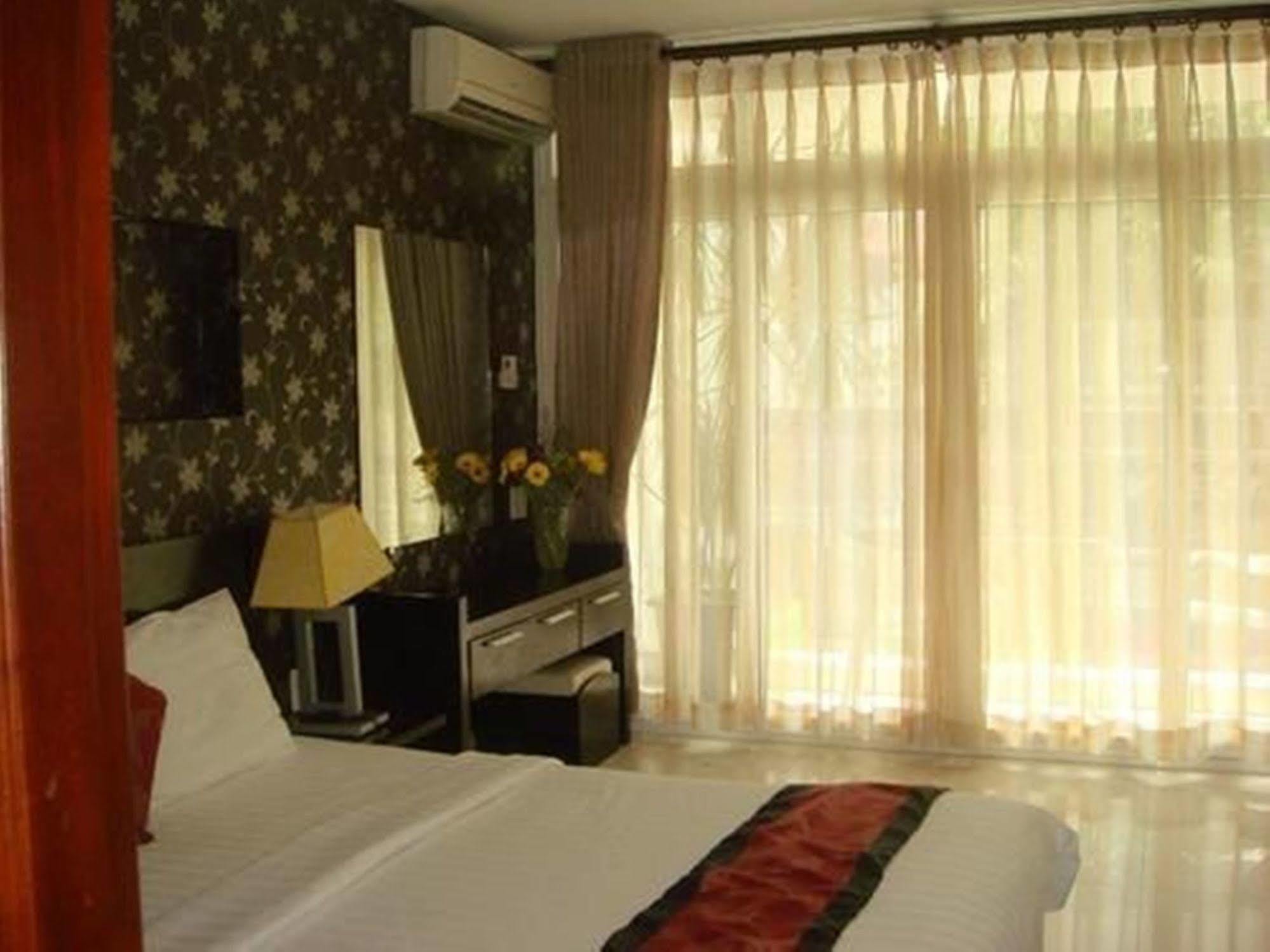 Trung Son Hotel โฮจิมินห์ซิตี้ ภายนอก รูปภาพ