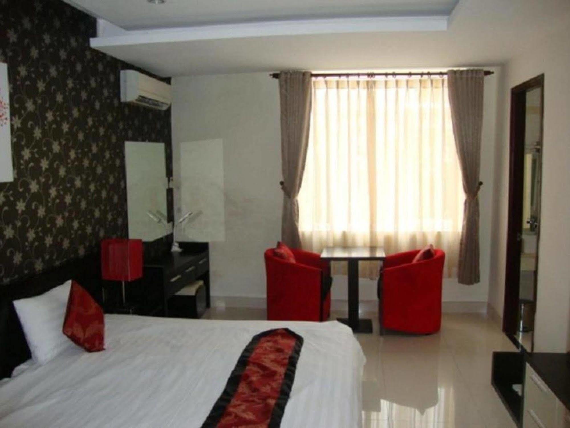 Trung Son Hotel โฮจิมินห์ซิตี้ ภายนอก รูปภาพ